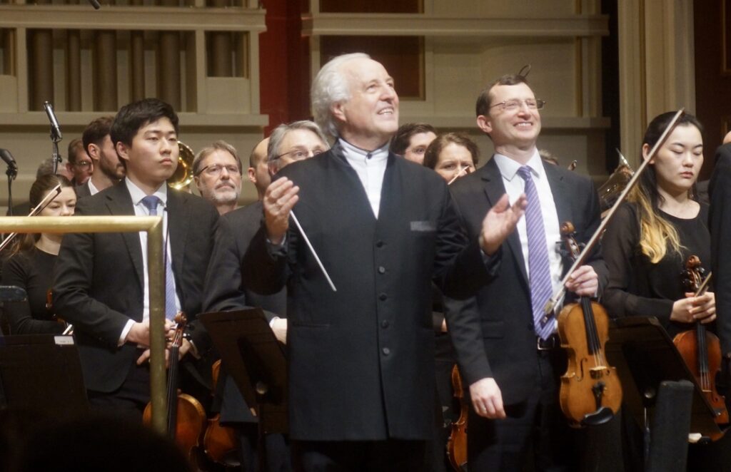 Manfred Honeck and the Pittsburgh Symphony onstage at Heinz Hall