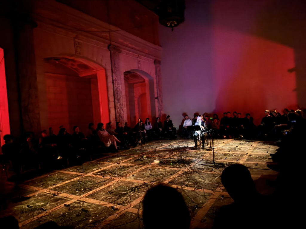 Katie Porter Performs Tristan Perich's The Density of Air at Issue Project Room