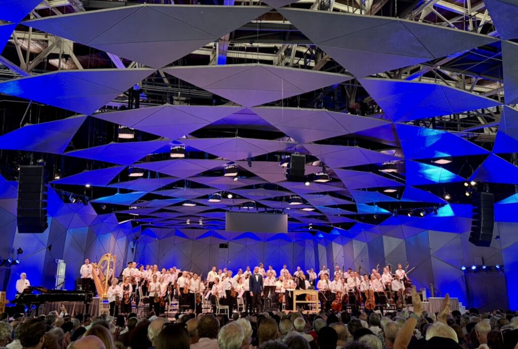 Boston Symphony Orchestra with Zachary James and Karen Kamensek onstage at Tanglewood
